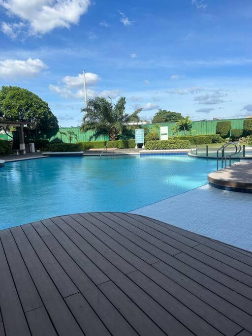 Ferienwohnung Modern Oasis: Pool + Netflix Manila Exterior foto